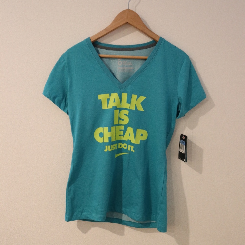 Nike T-Shirt- NWT - M
